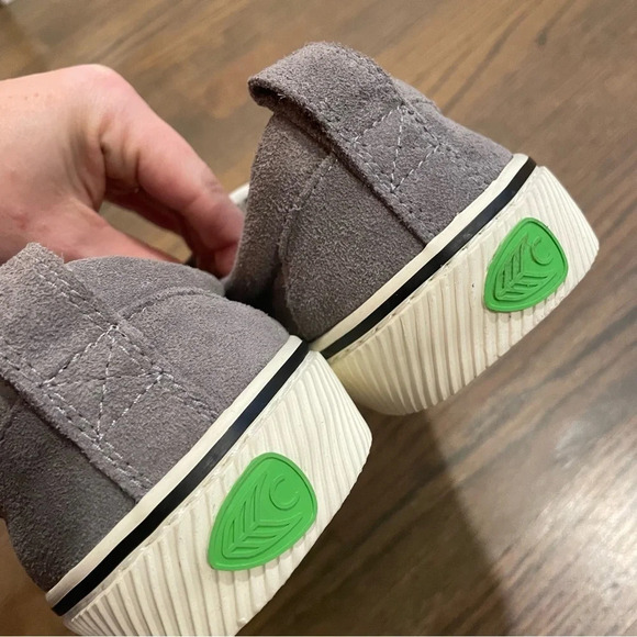 NEW Cariuma OCA Low Top Gray Suede Sneakers Women’s 10 Men’s 8.5 Lace Up Shoes - Picture 10 of 12